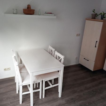 Top Apartment 200 Meter Zum Rheinauhafen Cologne Exterior photo
